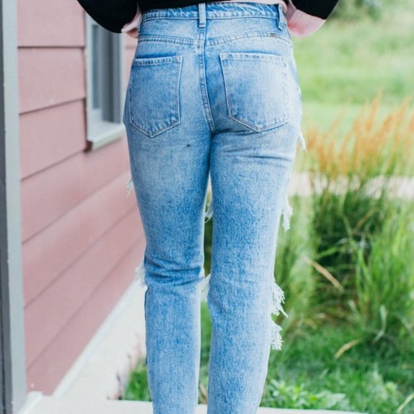 DISTRESSED JEANS - Picture 3 of 3